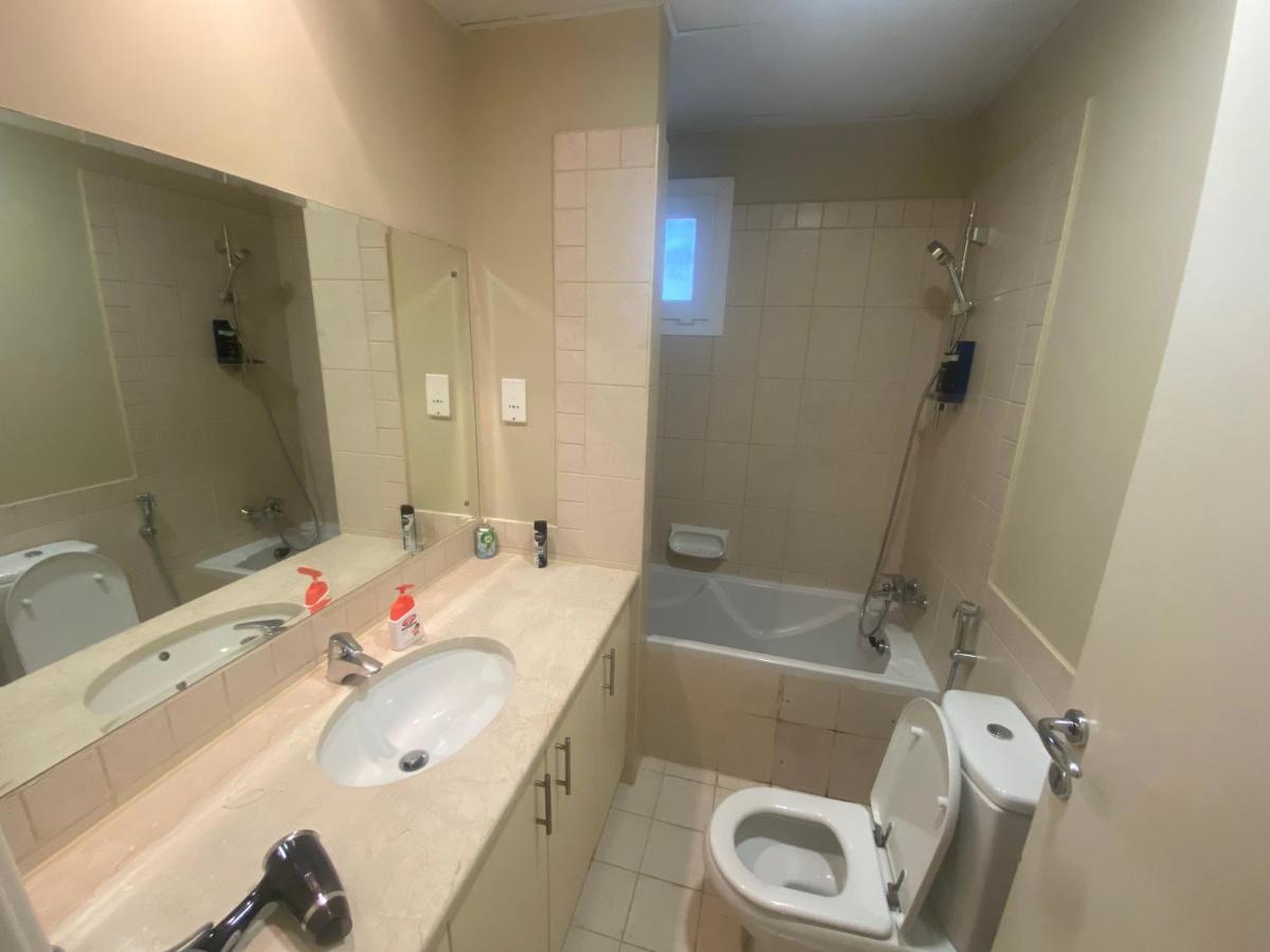 Spacious 4-Bedroom Villa, Children Friendly Ντουμπάι Εξωτερικό φωτογραφία